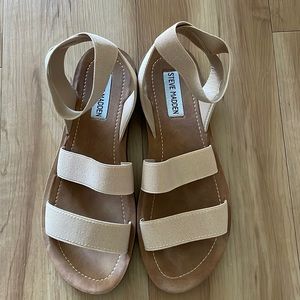 Steve Madden raffty sandals